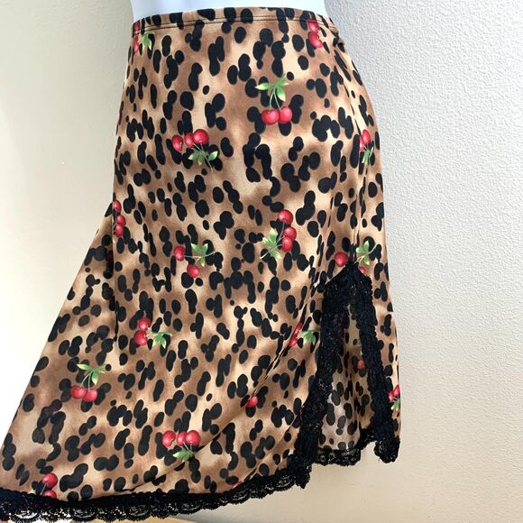 Fragile By XOXO  Leopard Cherry Lace Mini Skirt Size L Rockabilly Trashy Y2k - Picture 3 of 8